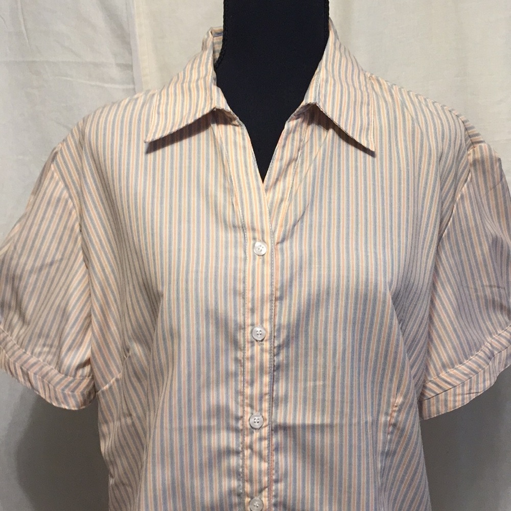 Blouse - Picture 2 of 8